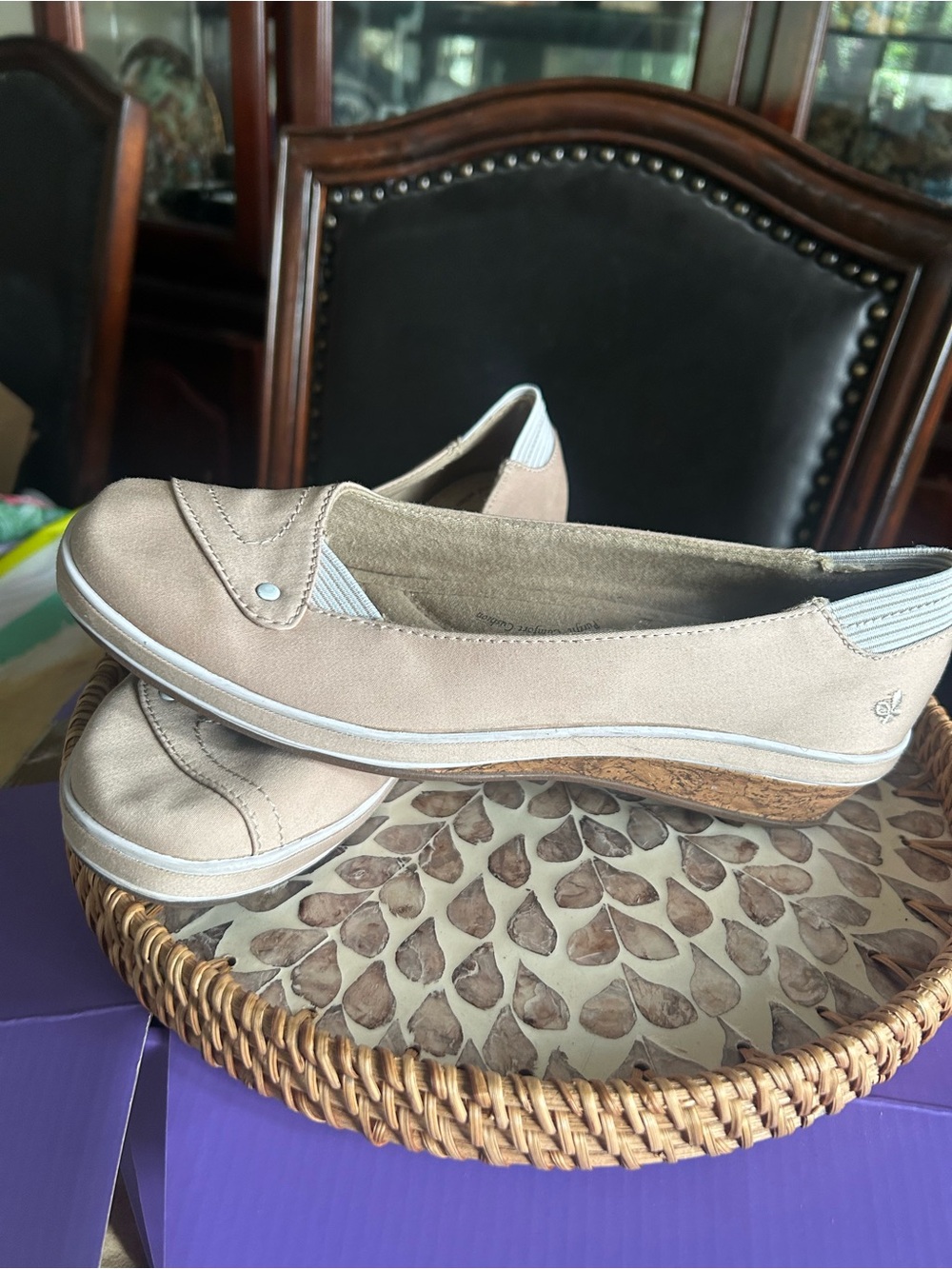 Grasshoppers Light Beige Slip-On Wedge Flats size 8W.